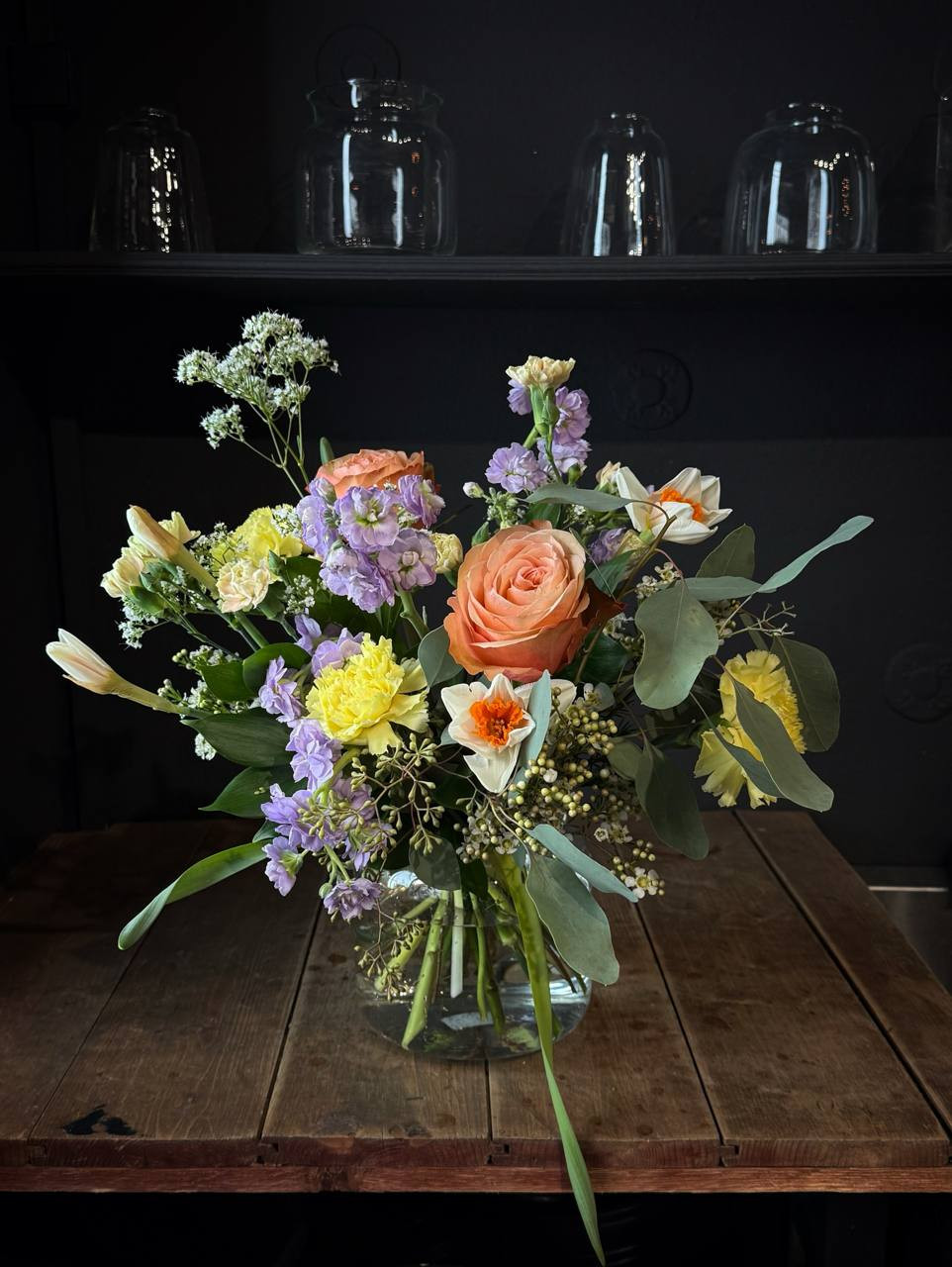 Весенний букет в нежной гамме фото 1 &mdash; Городской букет