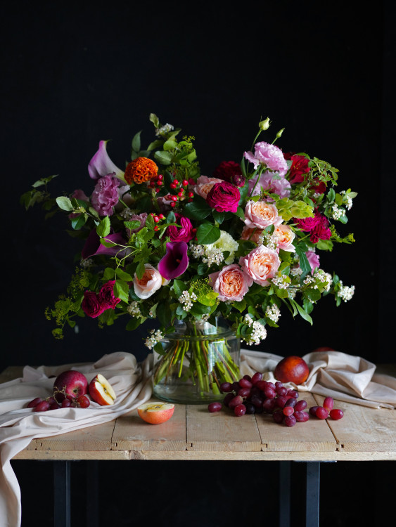 Букет «Живописный сад» с пионовидной кустовой розой &mdash; Городской букет