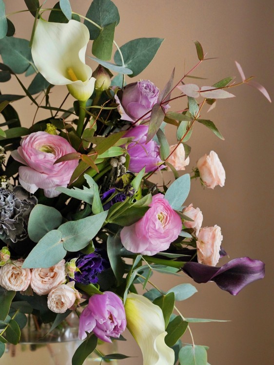 Чарующий букет «Лоренс» в сиренево-розовой гамме — Городской букет