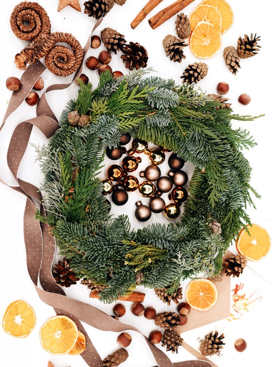 Набор «Рождественский венок» в шоколадной гамме — Городской букет