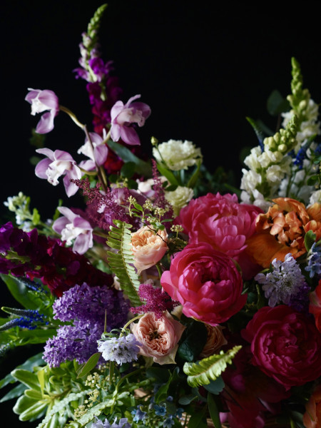 Цветочная композиция «Майская гроза» в корзине фото 2 &mdash; Городской букет