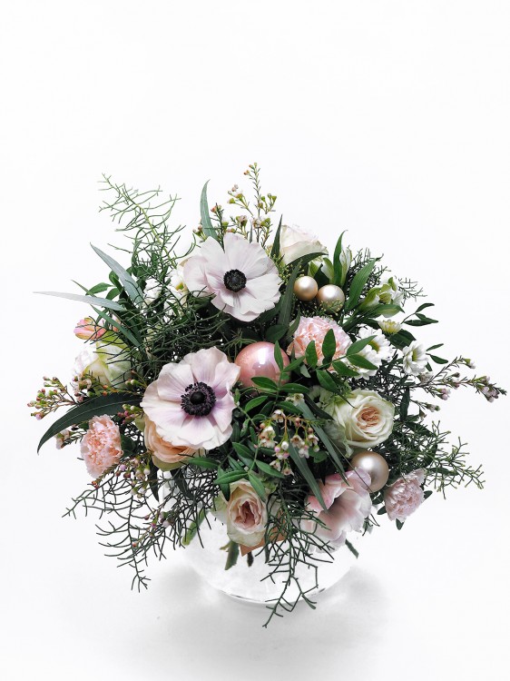 Букет «Первый снег» с белыми анемонами — Городской букет