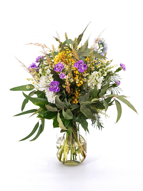 Полевой букет «Софи», от 2450 руб. &mdash; Городской букет