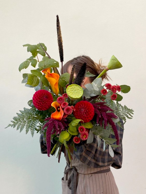 Букет «Гранатовый цвет» — Городской букет