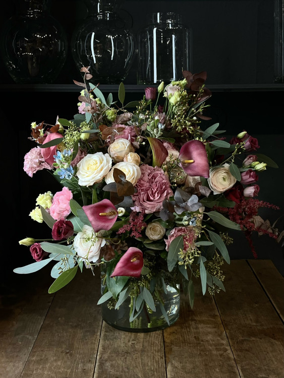 Букет «Ласковый сон» с розовыми каллами &mdash; Городской букет